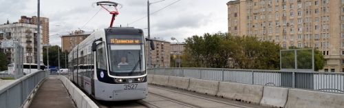 В Москве отреставрировали чугунный павильон трамвайной остановки