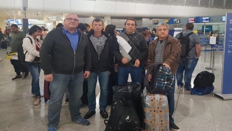 Украинские моряки вернулись из греческой тюрьмы (ФОТО)