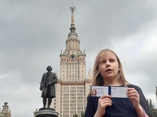 Мама девятилетней студентки МГУ Тепляковой объяснила причину громкого скандала