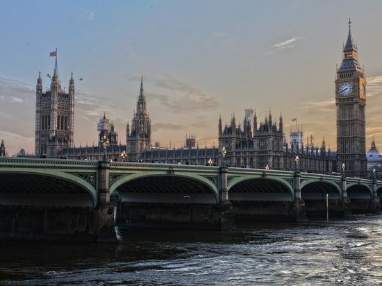 В Лондоне объявили режим ЧП из-за распространения штамма «Омикрон»