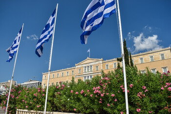 Греция вернула прежний срок действия ПЦР-теста 