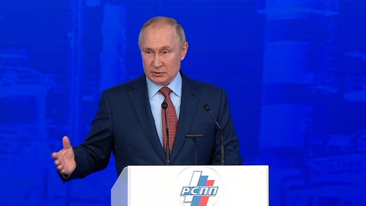 Путин: цифровое неравенство в России нужно уничтожить за три года