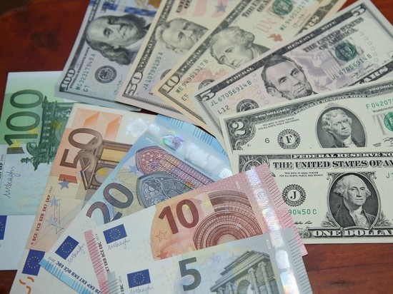 Экономист Беляев назвал лучшую валюту для хранения сбережений