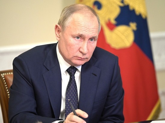 Путин разрешил досудебно блокировать сайты с "оправданием экстремизма" и "липовыми справками"