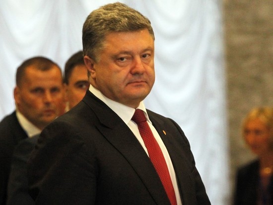 Украинский суд разрешил задержать Петра Порошенко