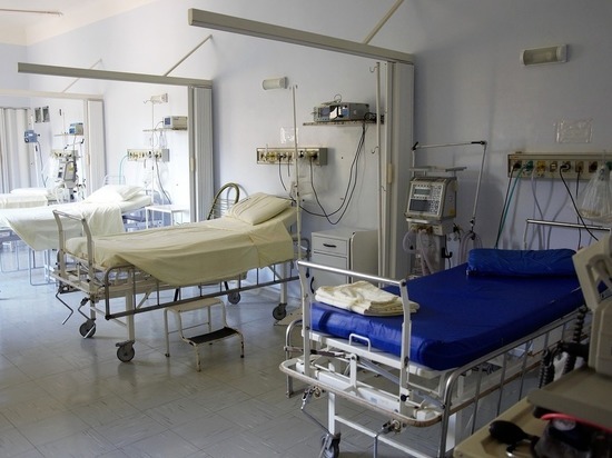 В Казани после отравления неизвестным веществом госпитализировали четырех человек