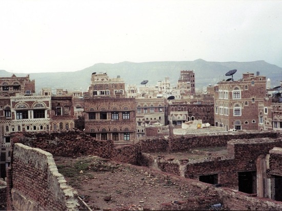 При авиаударах по Йемену погибли ребенок и женщина