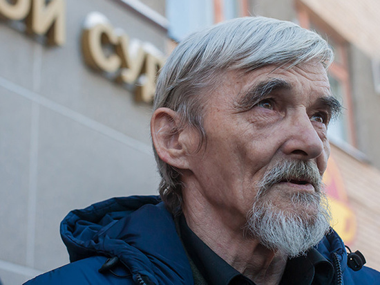 Политолог Макаркин гневно объяснил приговор в 15 лет правозащитнику Дмитриеву