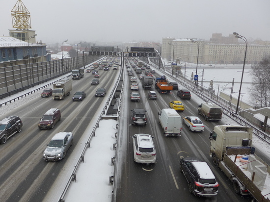 «Единая Россия» выступила против снижения нештрафуемого порога скорости