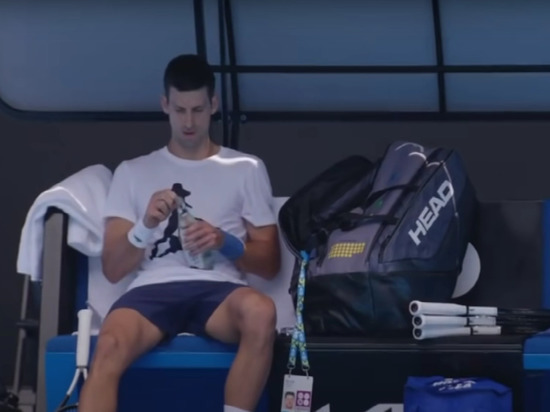 Теннисиста Джоковича вновь задержали в Австралии