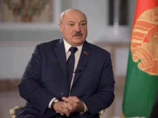 Лукашенко обещал не посылать белорусов воевать в Украине