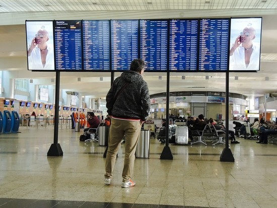 Более 80 рейсов задержаны и отменены в аэропортах Москвы