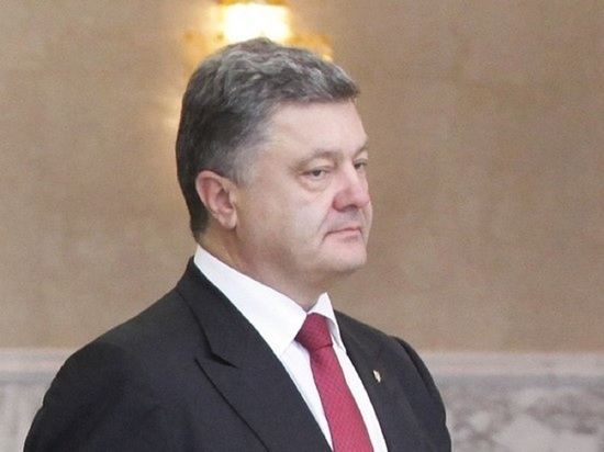 В Киеве суд арестовал все имущество Порошенко