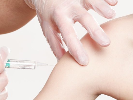 В Бразилии детям случайно укололи взрослую дозу вакцины от COVID-19