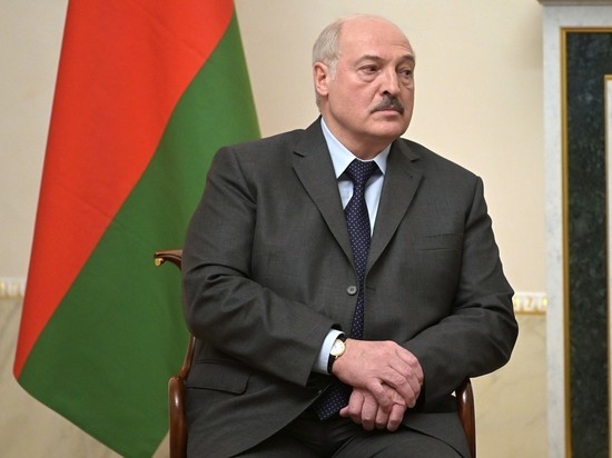 Лукашенко назвал беспорядки в Казахстане "давлением на Россию"