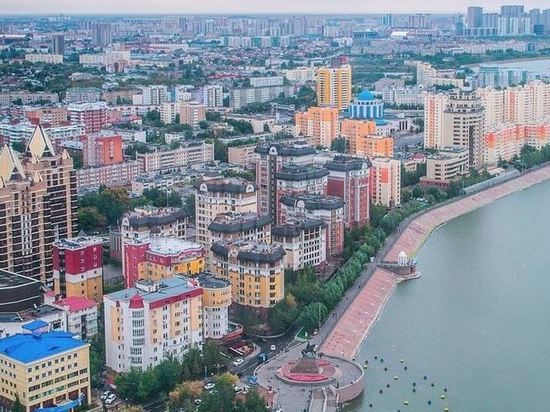 Власти Казахстана решили выдать квартиры семьям погибших военных и полицейских