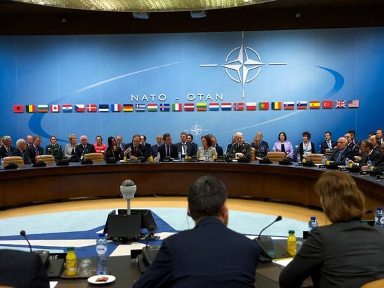 Члены Конгресса интеллигенции России призвали вступить в НАТО