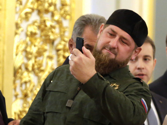 Сын задержанной чеченскими силовиками женщины заявил в СК на Кадырова