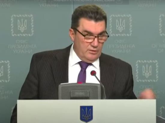 В СНБО опровергли массовую эвакуацию дипломатов из Украины