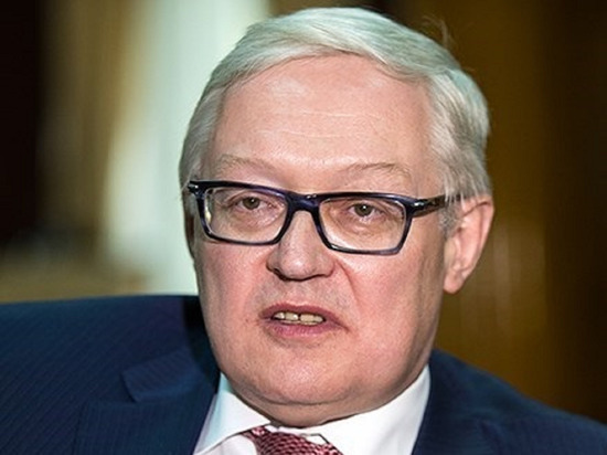 Рябков заявил, что Россия не собирается нападать на Украину