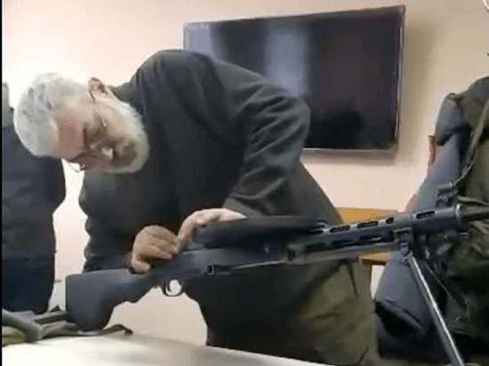 Украинских резервистов учат обращаться со столетними пулеметами Дегтярева