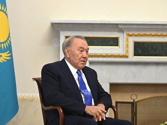 Мажилис Казахстана одобрил отмену пожизненного председательства Назарбаева в Совбезе
