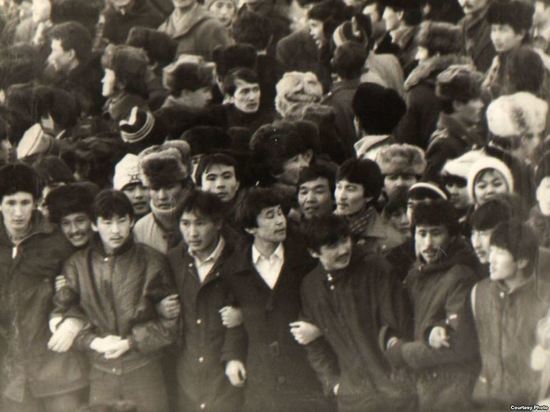 Нынешние беспорядки в Казахстане «отрепетировали» 35 лет назад
