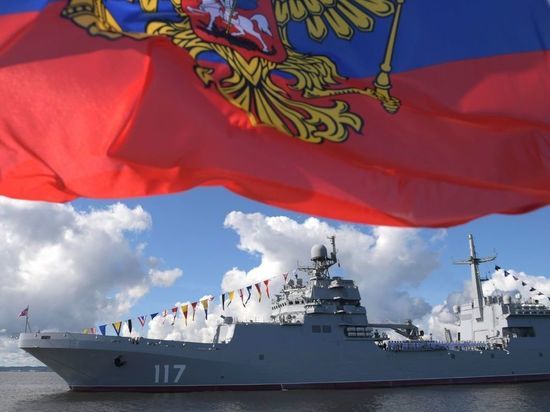 НАТО пока не обсуждает закрытие Босфора для российских кораблей