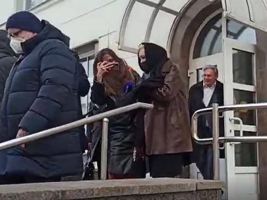 Цивин и Дрожжина устроили шоу в суде с семьей Баталова