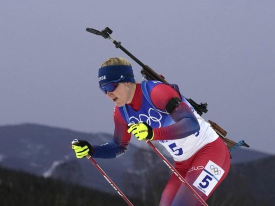 Норвежка Ульсбю-Ройселанд выиграла гонку преследования в Пекине