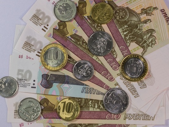 Курс рубля вырос после заявления Минобороны России