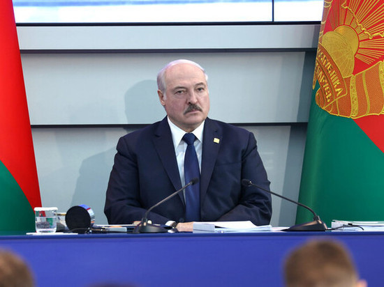 Лукашенко заявил, что горячей войны не будет