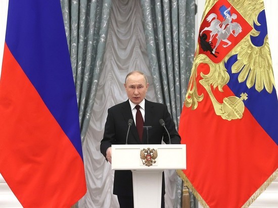 ВЦИОМ: работу Путина одобрили 64% опрошенных россиян