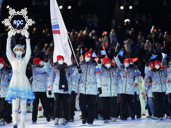 Сборная России прошла по стадиону на открытии Олимпиады в Пекине