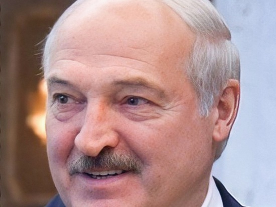 Путин накормил Лукашенко драником и солянкой