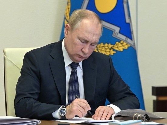 Путин подписал закон о количестве оружия у россиян