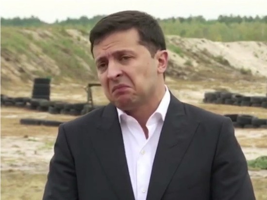 Зеленский отменил срочное обращение по Донбассу, украинских журналистов распустили