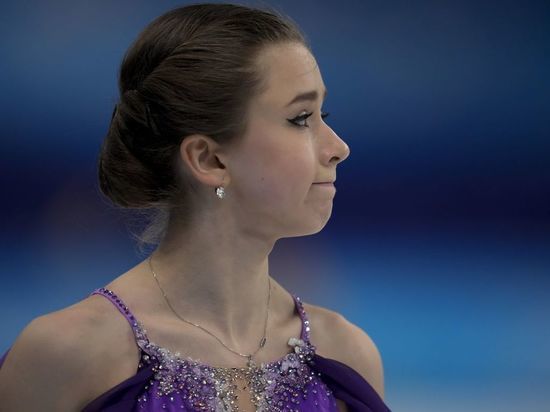 Камила Валиева выступила на Олимпиаде и стала лидером в короткой программе
