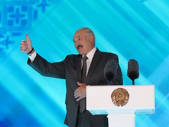 Лукашенко назвал Бога белорусом