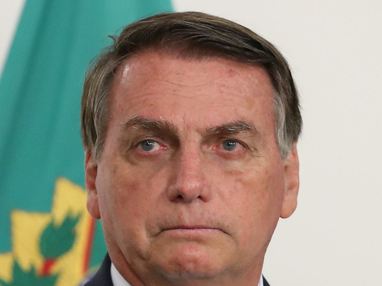 Прилетевший к Путину президент Бразилии не побоялся сдать ПЦР-тест