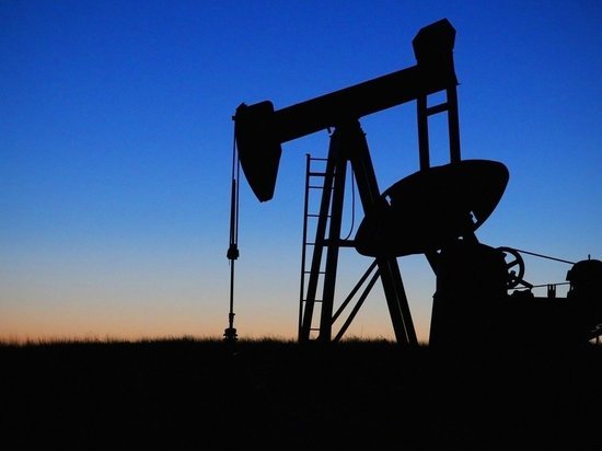 Bloomberg: дорогая нефть принесет России дополнительно 65 млрд долларов