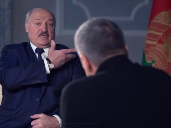 Лукашенко потребовал от Путина присвоить ему звание полковника