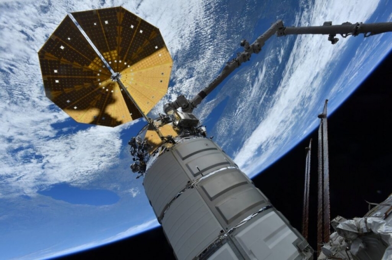 NASA сможет удержать МКС на орбите без России: что придумали американцы